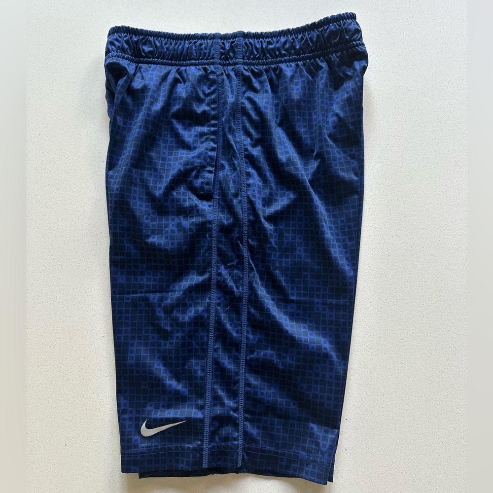 Nike Dri-Fit blue patterned shorts in YL